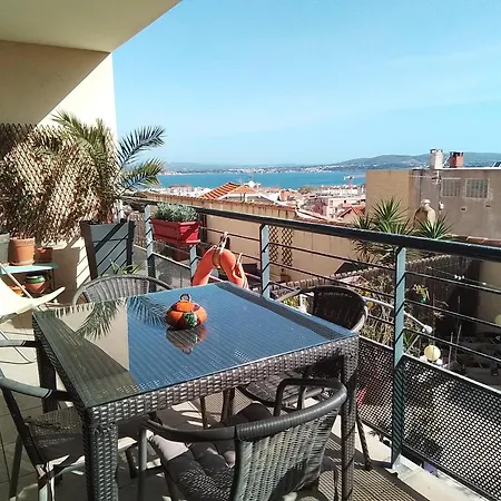 Grand Avec Vue Apartment Sète